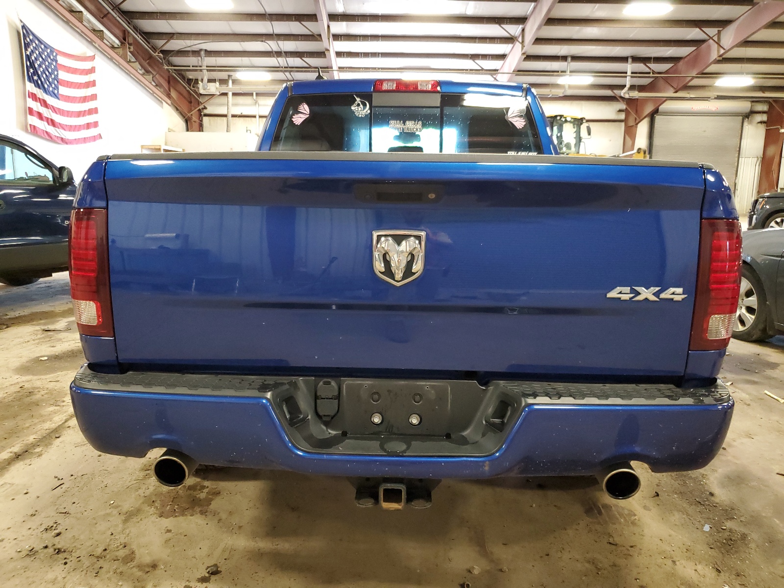 1C6RR7MT2JS150280 2018 Ram 1500 Sport