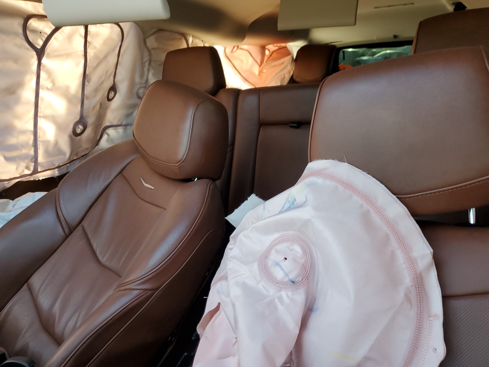 1GYS3HKJ0KR106929 2019 Cadillac Escalade Esv Luxury