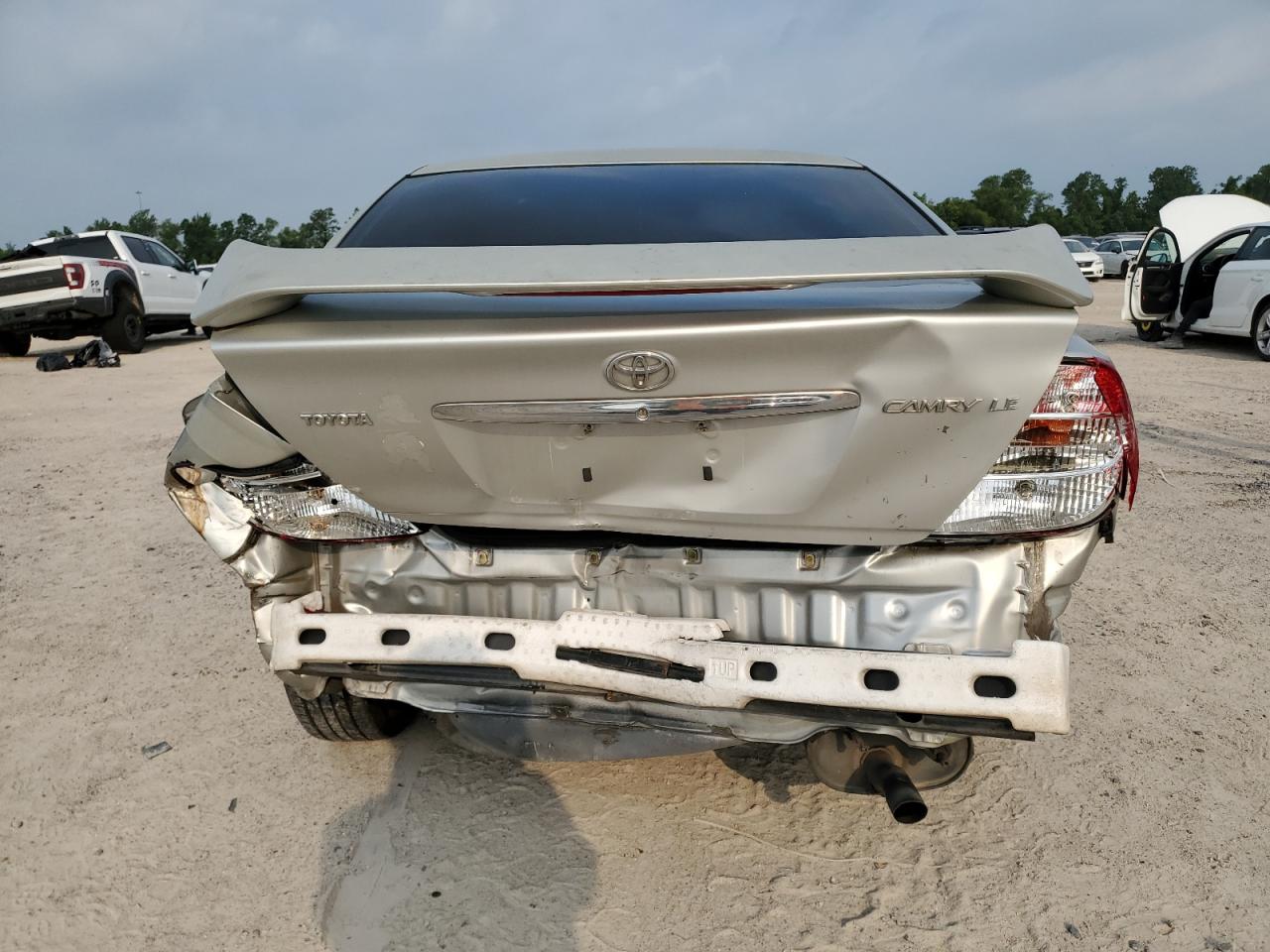 2003 Toyota Camry Le VIN: 4T1BE32K43U654874 Lot: 56639354