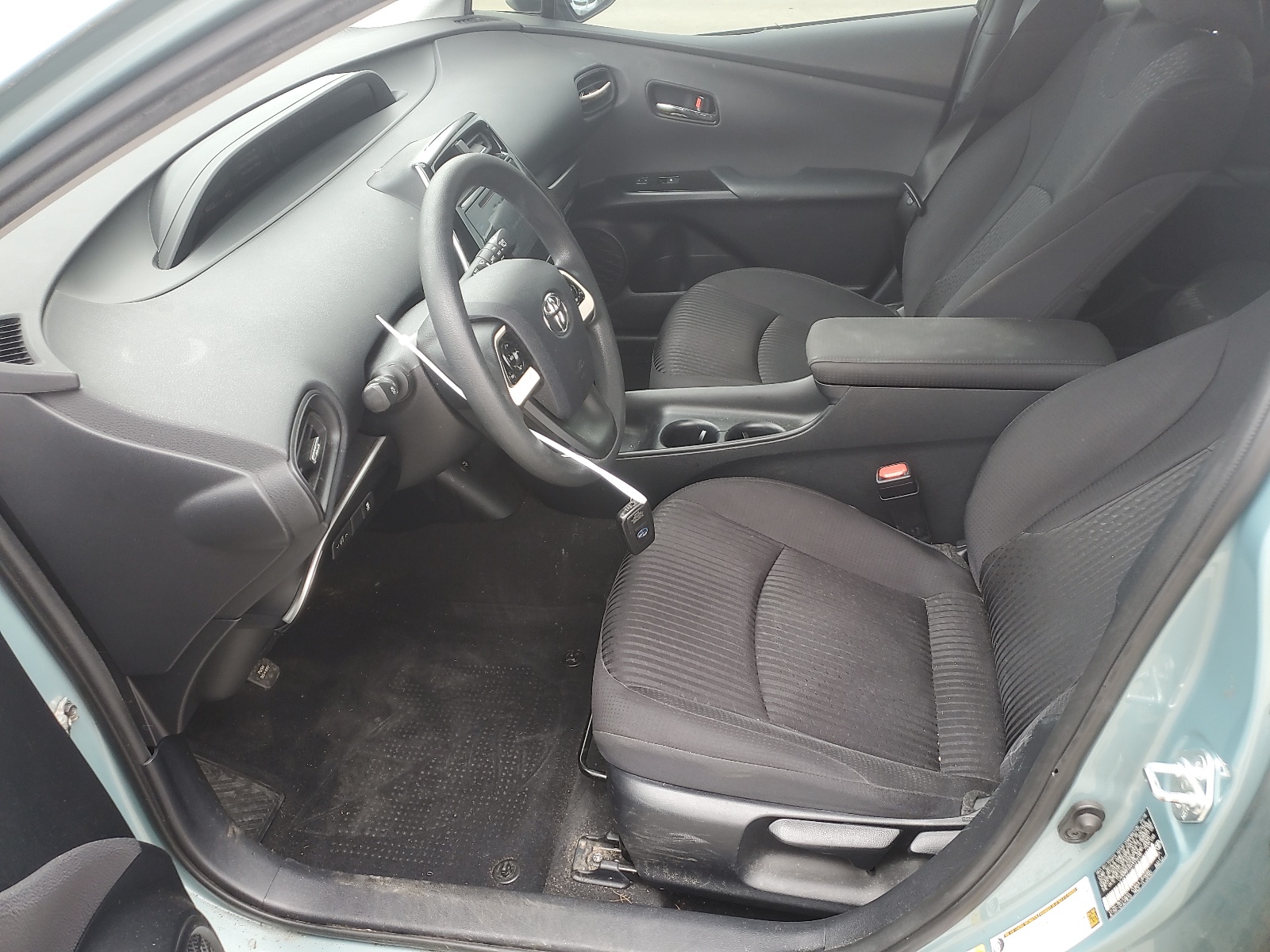 JTDKBRFU6G3006038 2016 Toyota Prius