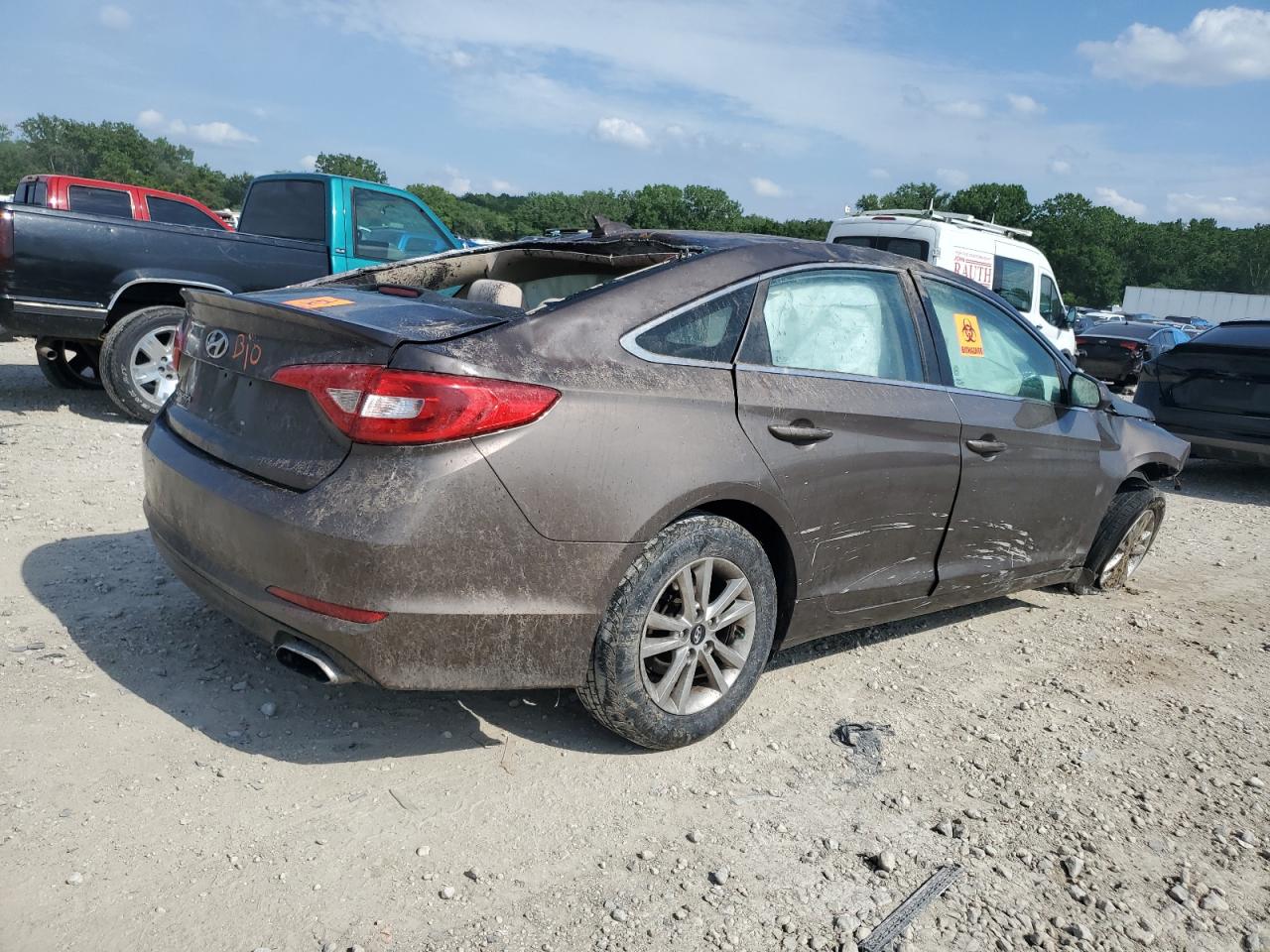 2016 Hyundai Sonata - Image 3