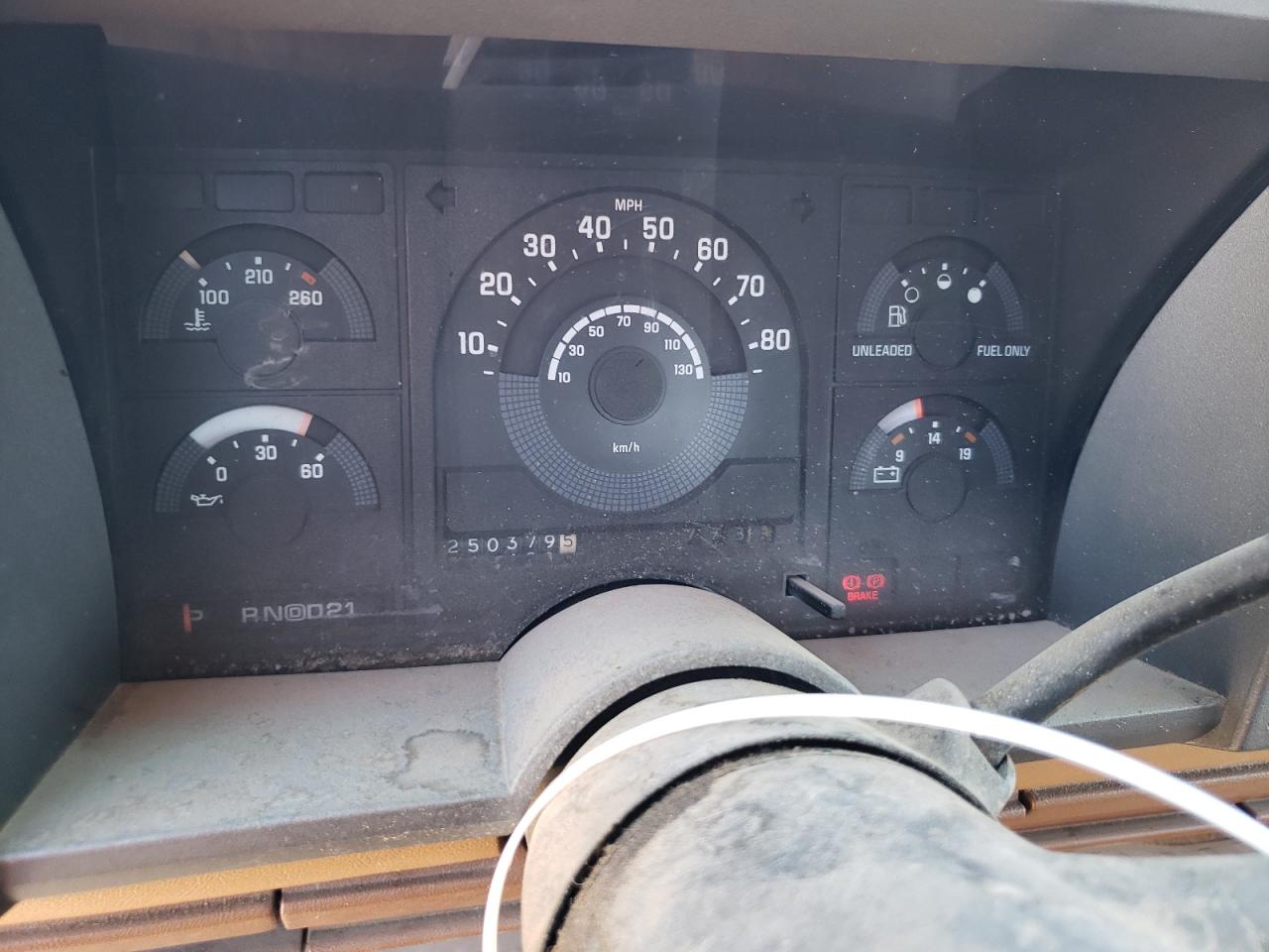 1990 Chevrolet Gmt-400 K1500 VIN: 2GCEK19K1L1129075 Lot: 61333324