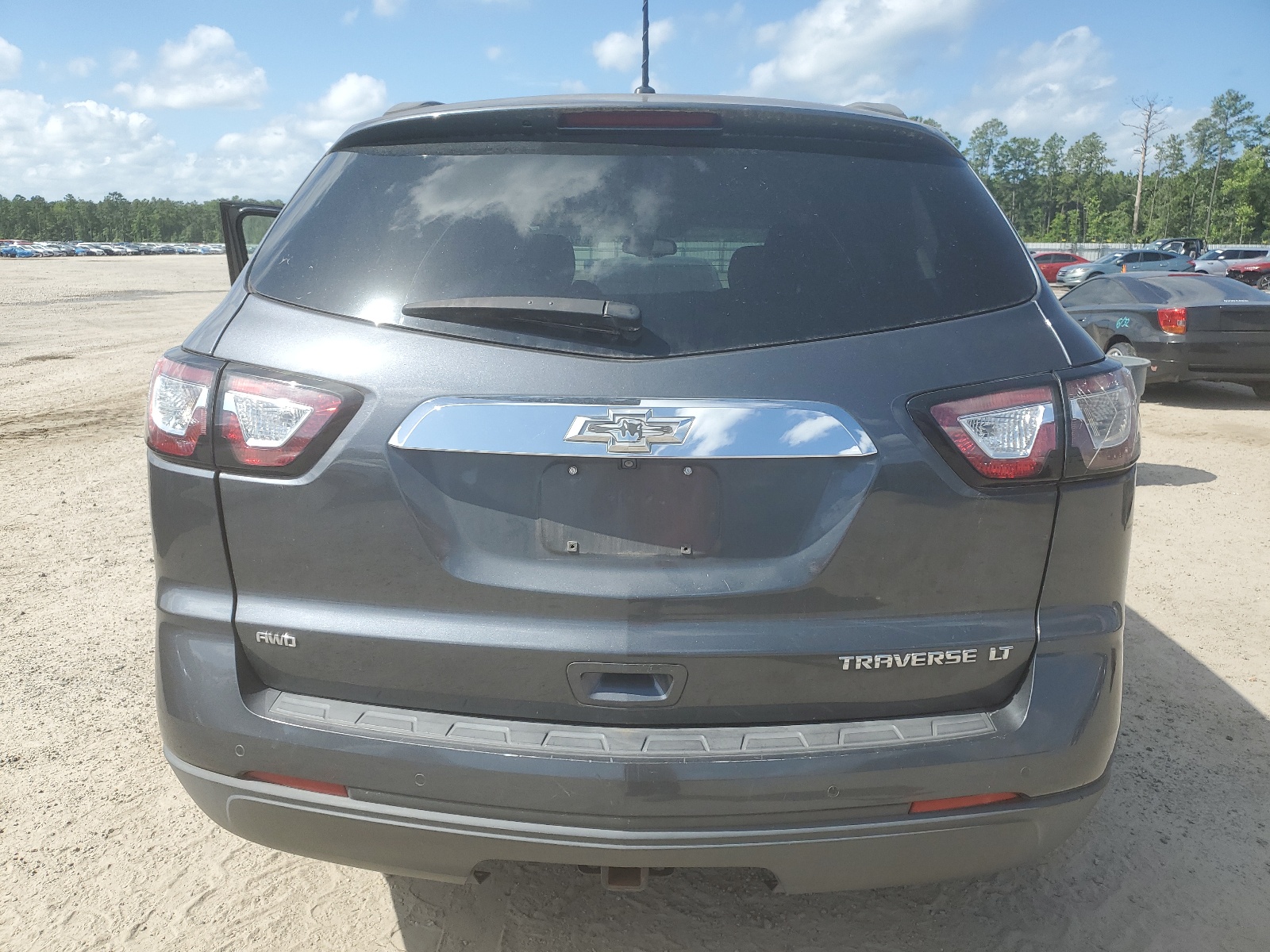 1GNKVGKD7EJ110877 2014 Chevrolet Traverse Lt