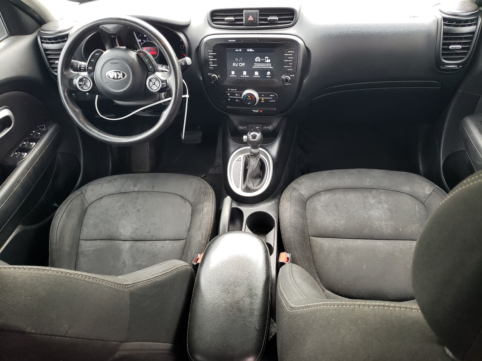 KNDJP3A58J7611091 2018 Kia Soul +