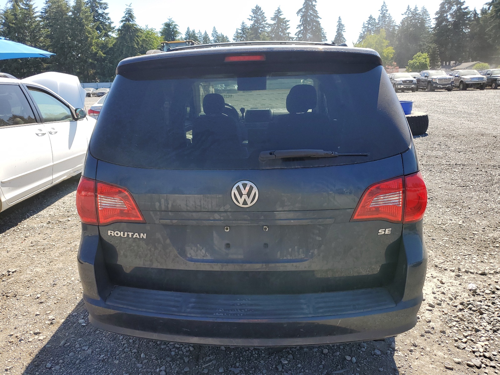 2V8HW34169R501357 2009 Volkswagen Routan Se