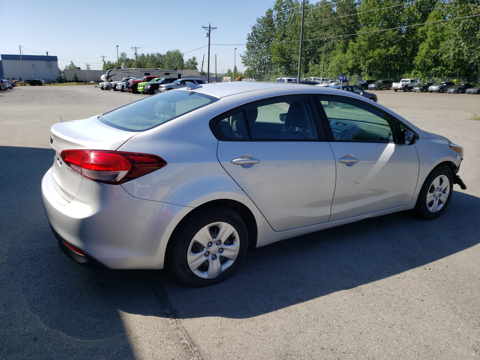 2018 Kia Forte Lx vin: 3KPFK4A75JE223862