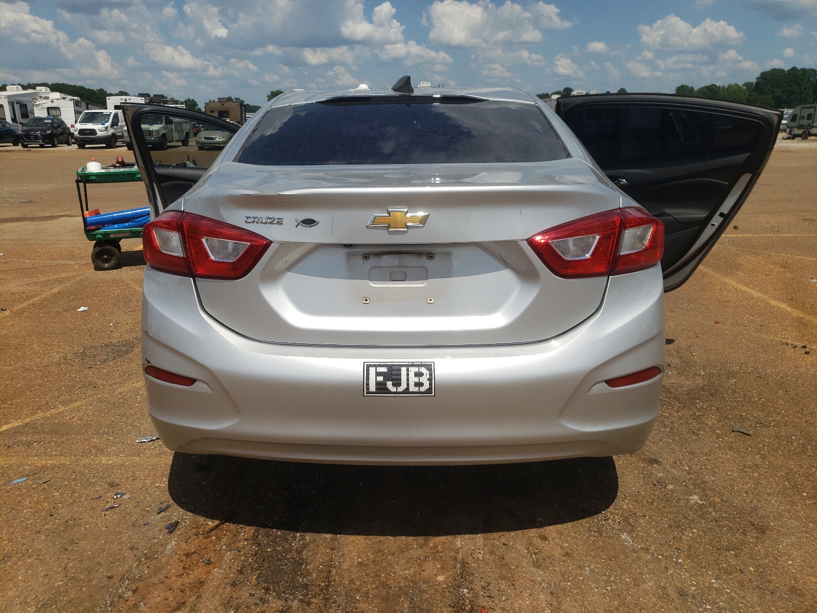 1G1BC5SM1J7124700 2018 Chevrolet Cruze Ls