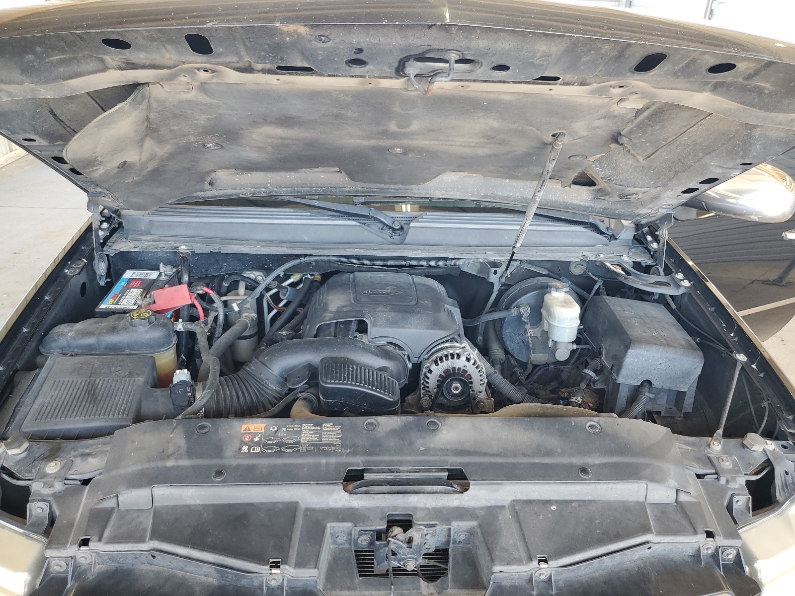 1GNSCBE01BR399561 2011 Chevrolet Tahoe C1500 Lt