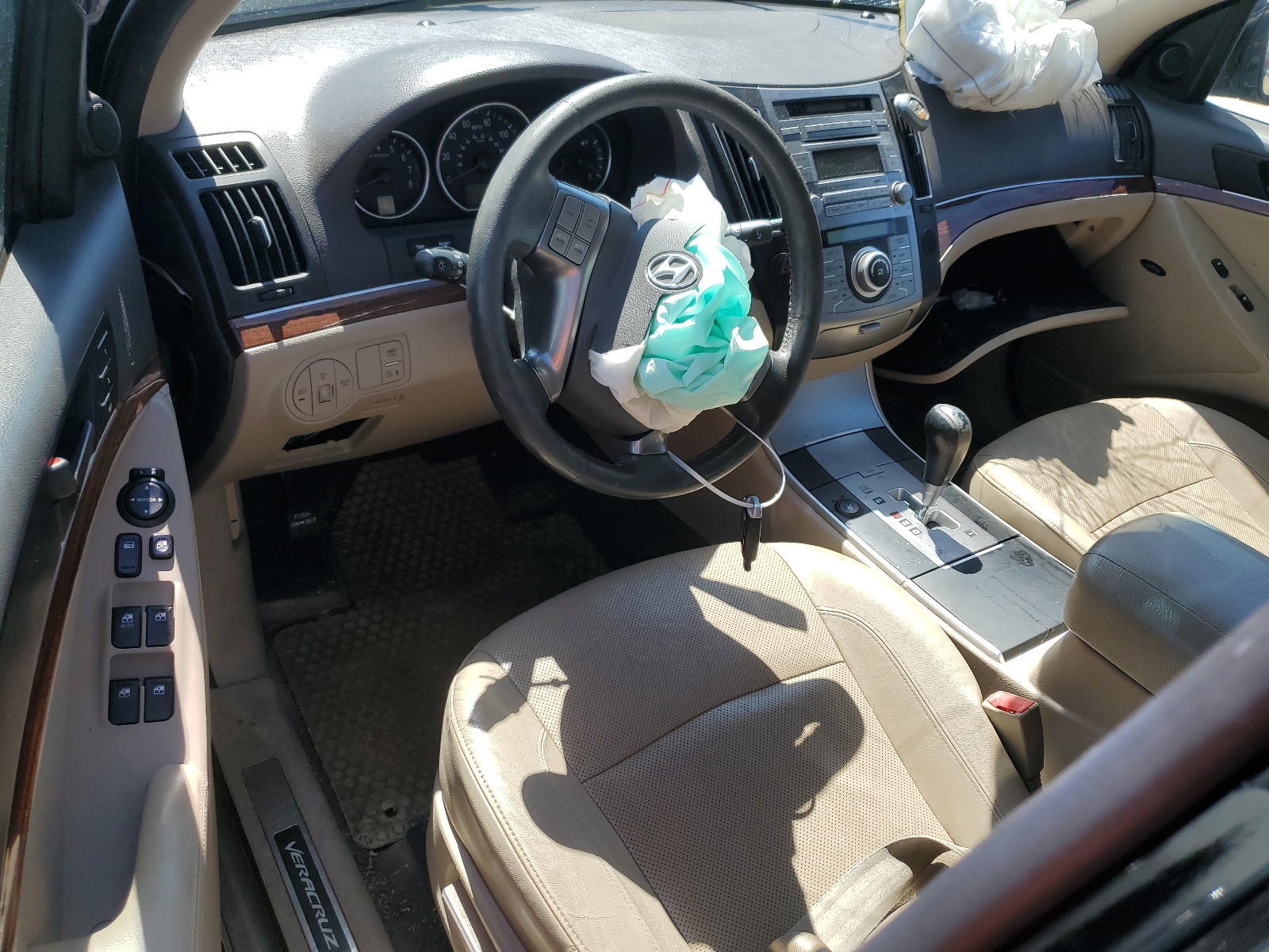 KM8NUDCC0BU175993 2011 Hyundai Veracruz Gls