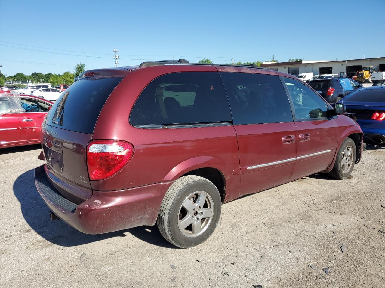 2003 Dodge Grand Caravan Es VIN: 2D8GT54L53R147000 Lot: 60416414