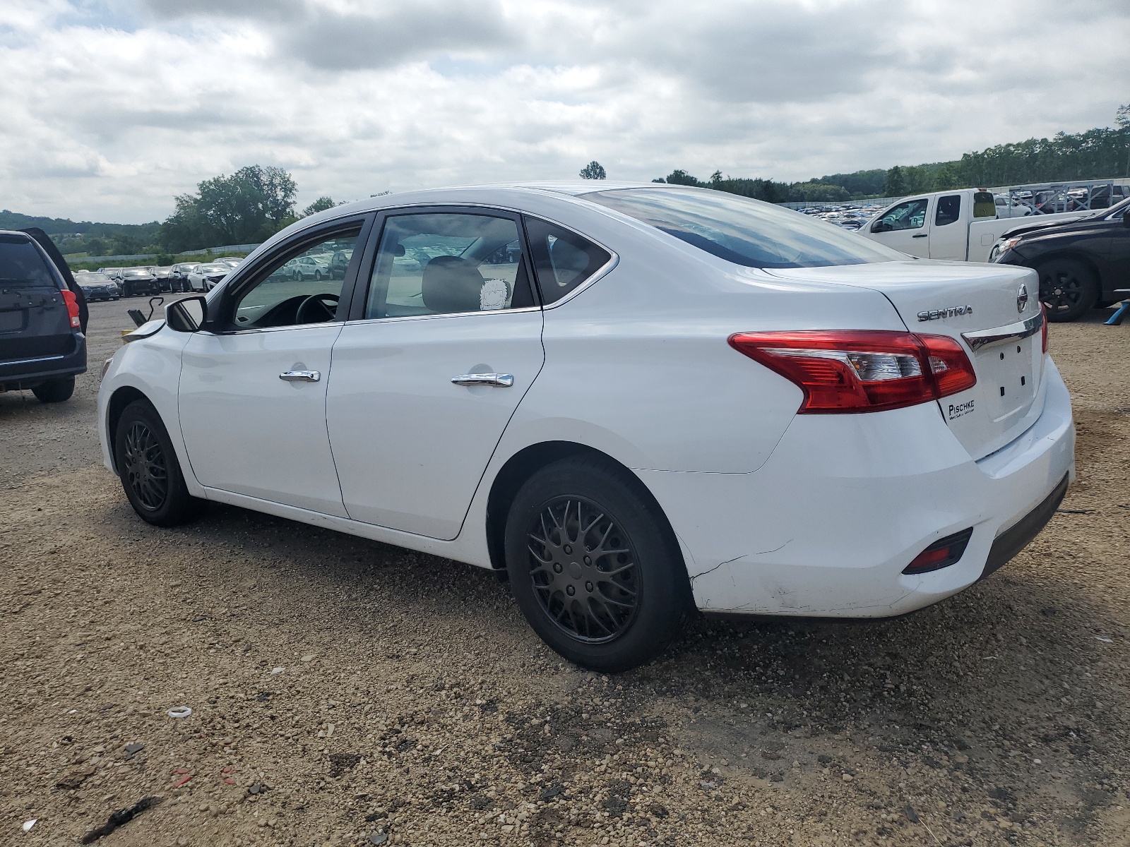 3N1AB7AP1HY402889 2017 Nissan Sentra S