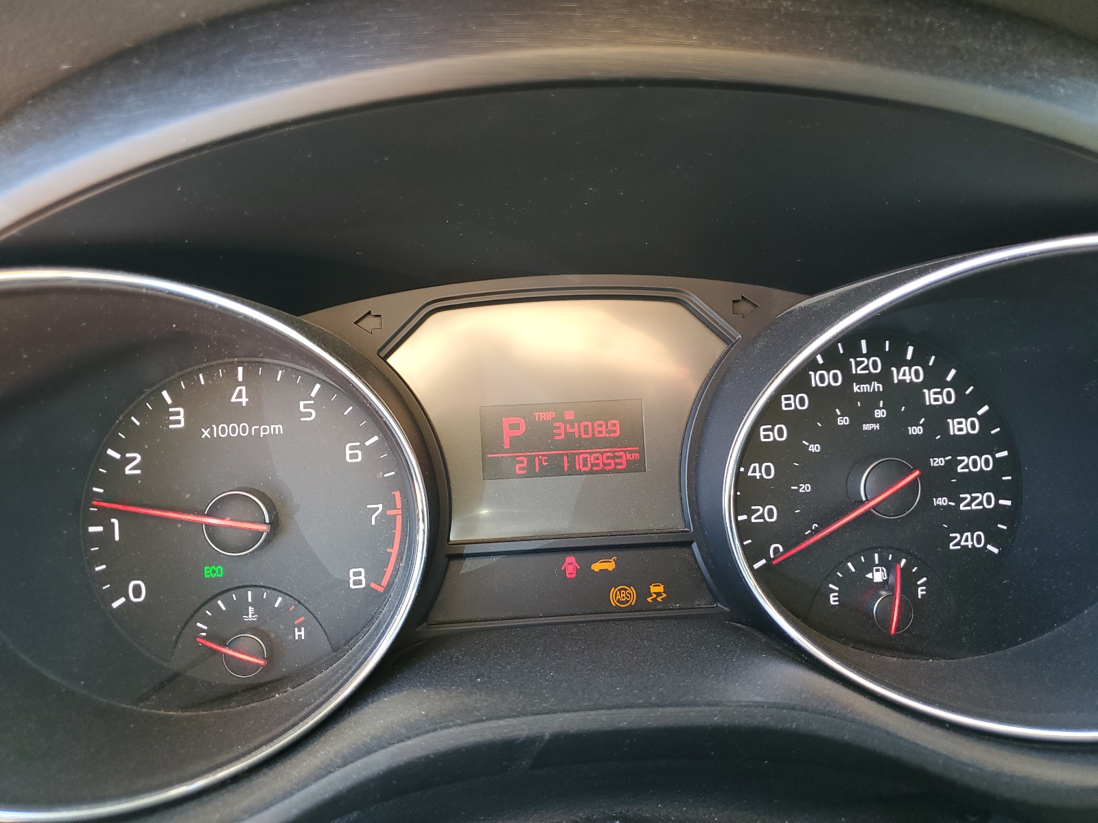 KNDMB5C10H6277379 2017 Kia Sedona Lx