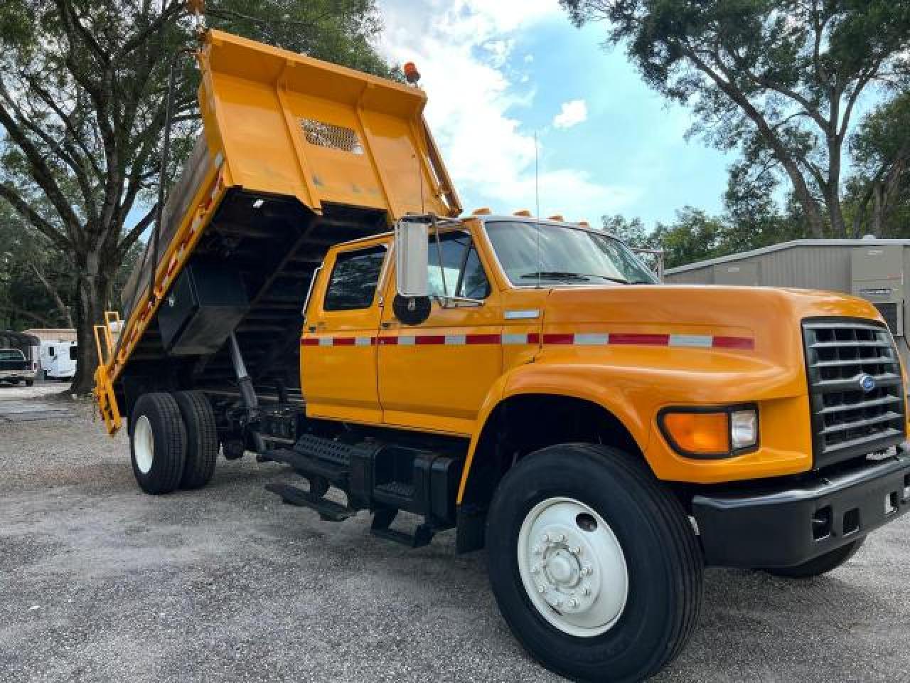 1997 Ford F800 VIN: 1FDXF80C8VVA07564 Lot: 60776064