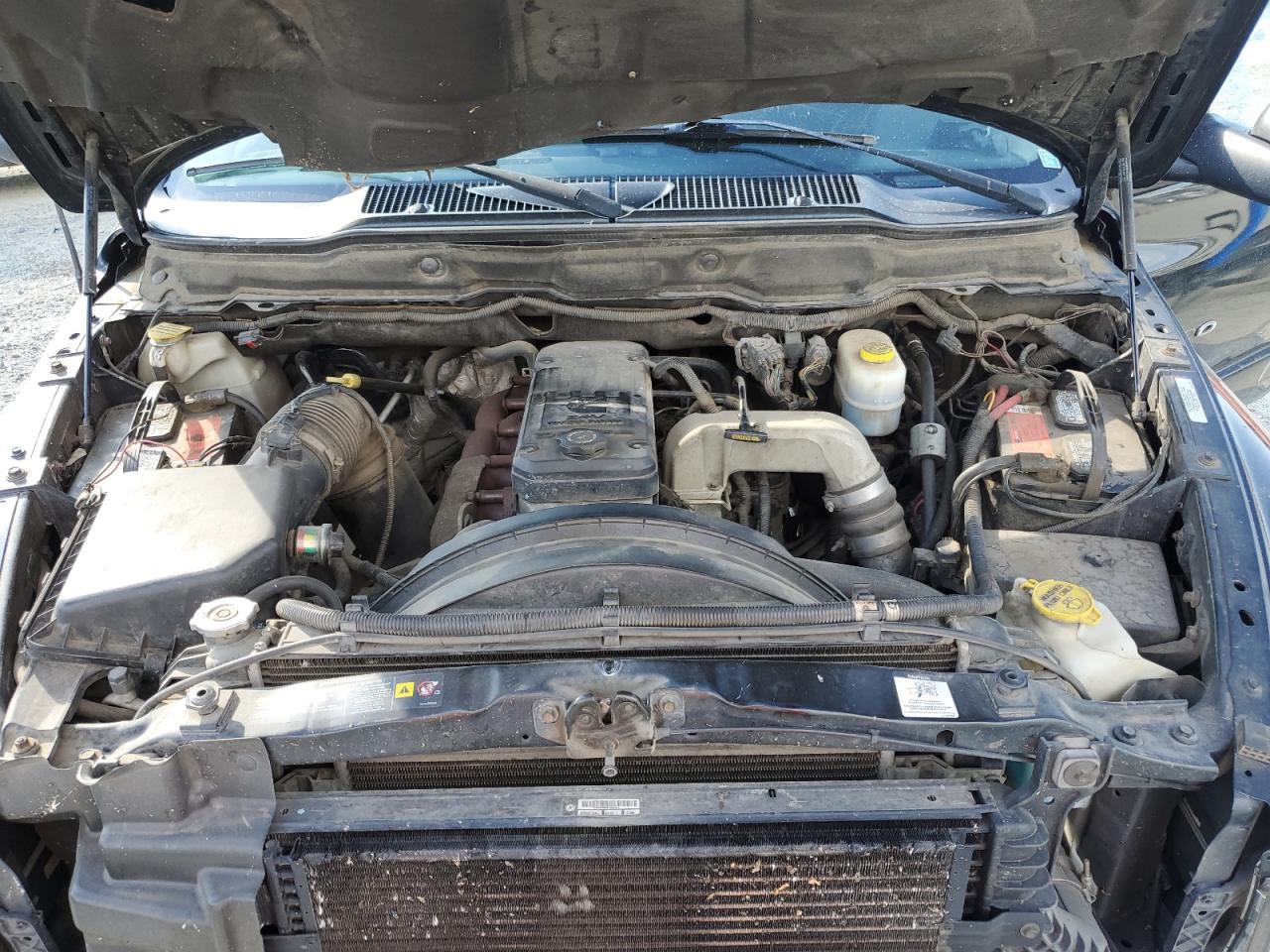 2005 Dodge RAM - Image 12