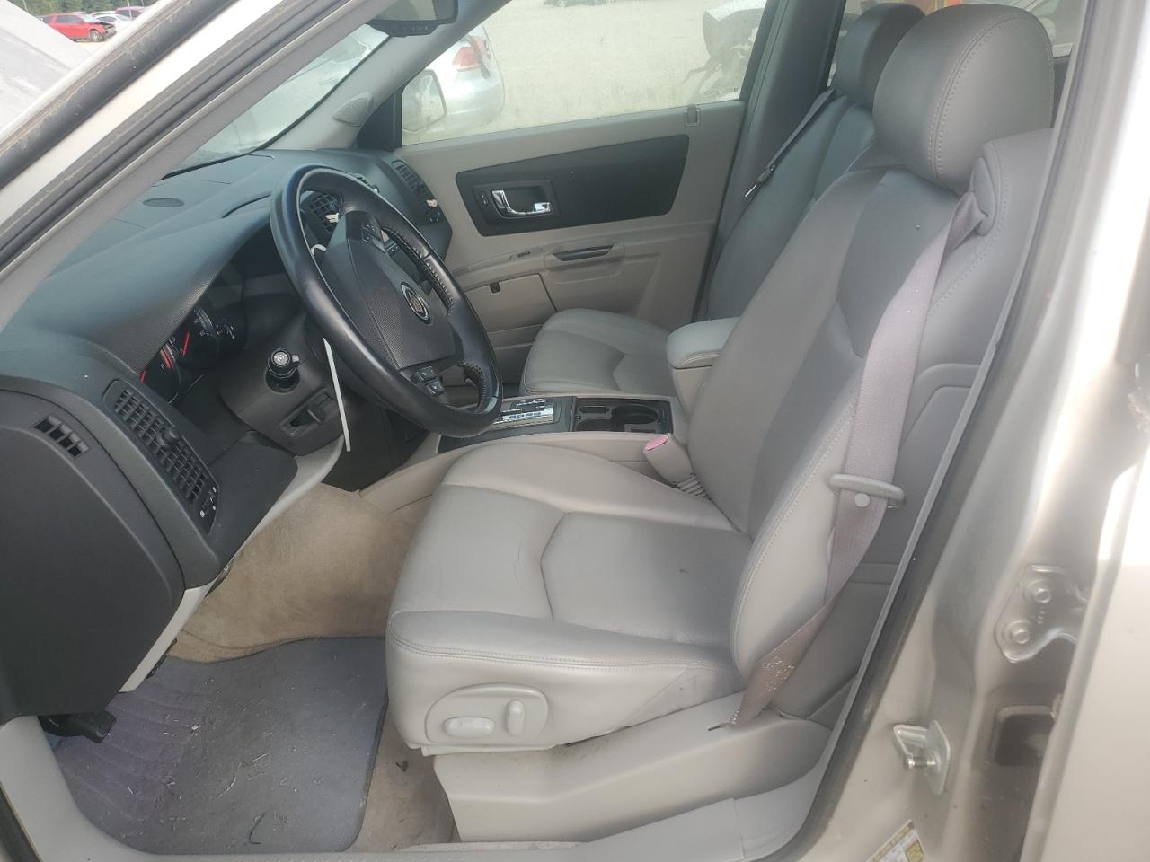 1GYEE637X50154008 2005 Cadillac Srx