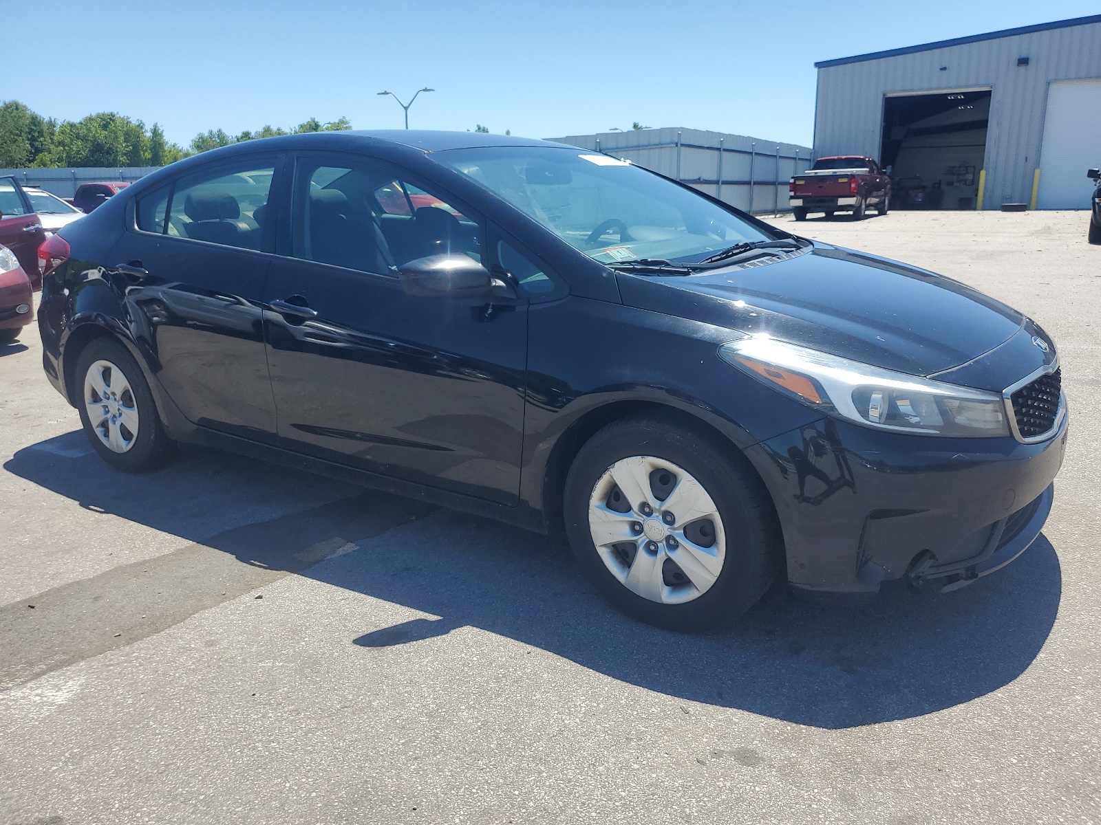 2017 Kia Forte Lx vin: 3KPFK4A77HE052476