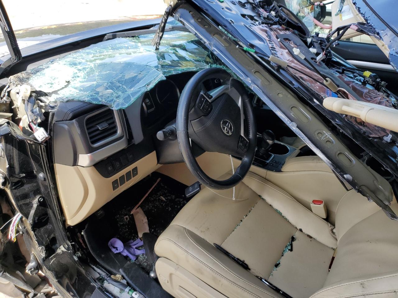 2018 Toyota Highlander Se VIN: 5TDKZRFHXJS281688 Lot: 59771484