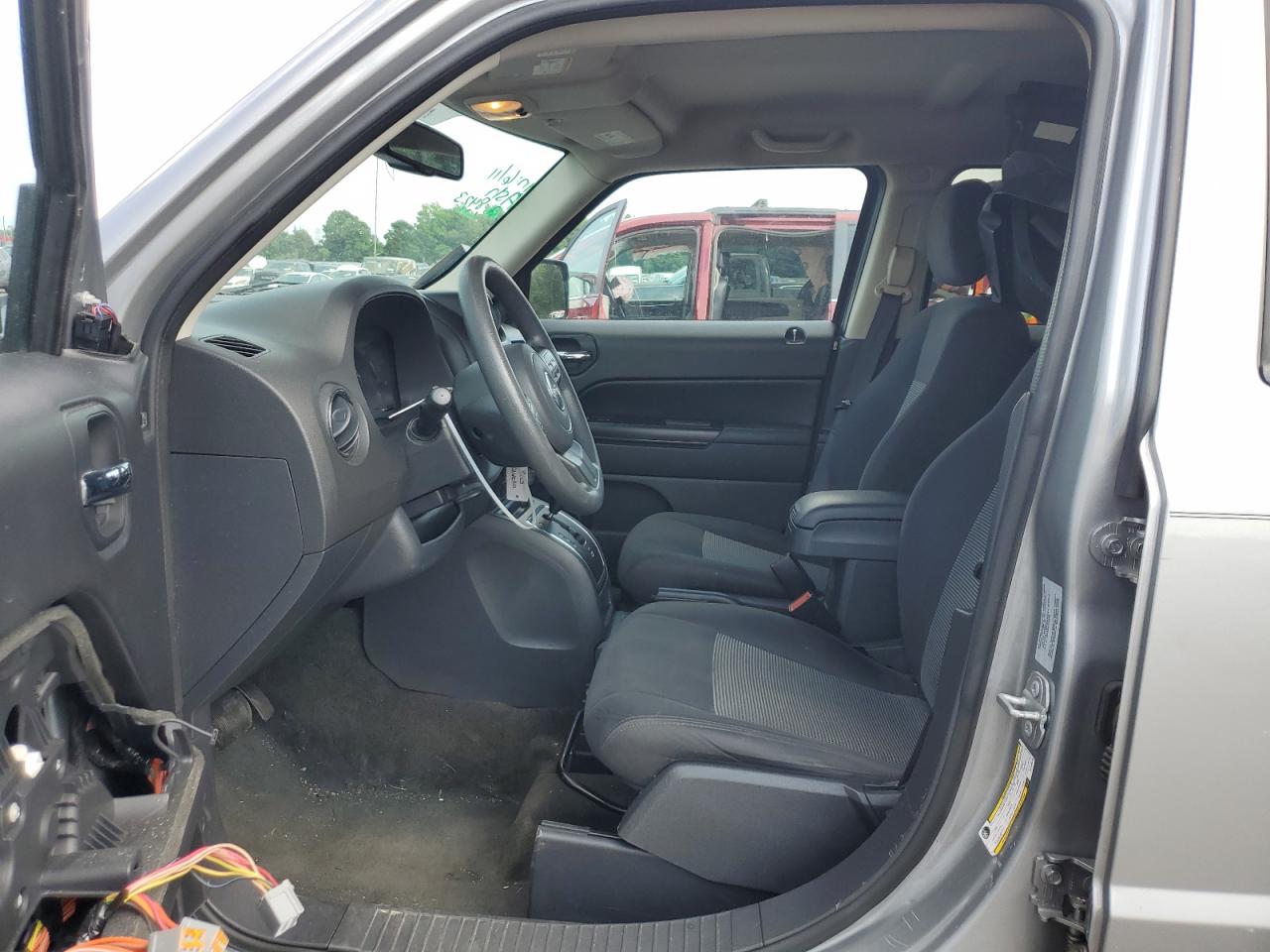 2016 Jeep Liberty (Patriot) - Image 7