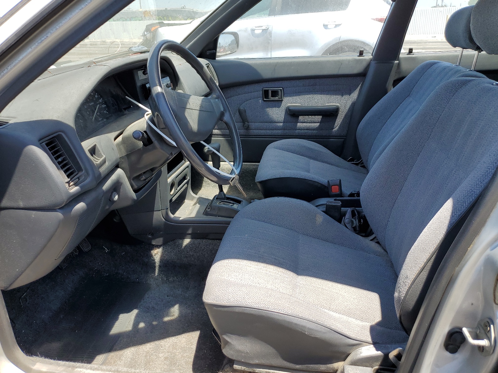 JT2AE94K6L3319145 1990 Toyota Corolla Dlx