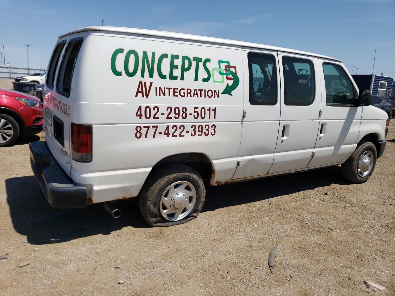 2010 Ford Econoline - Image 3