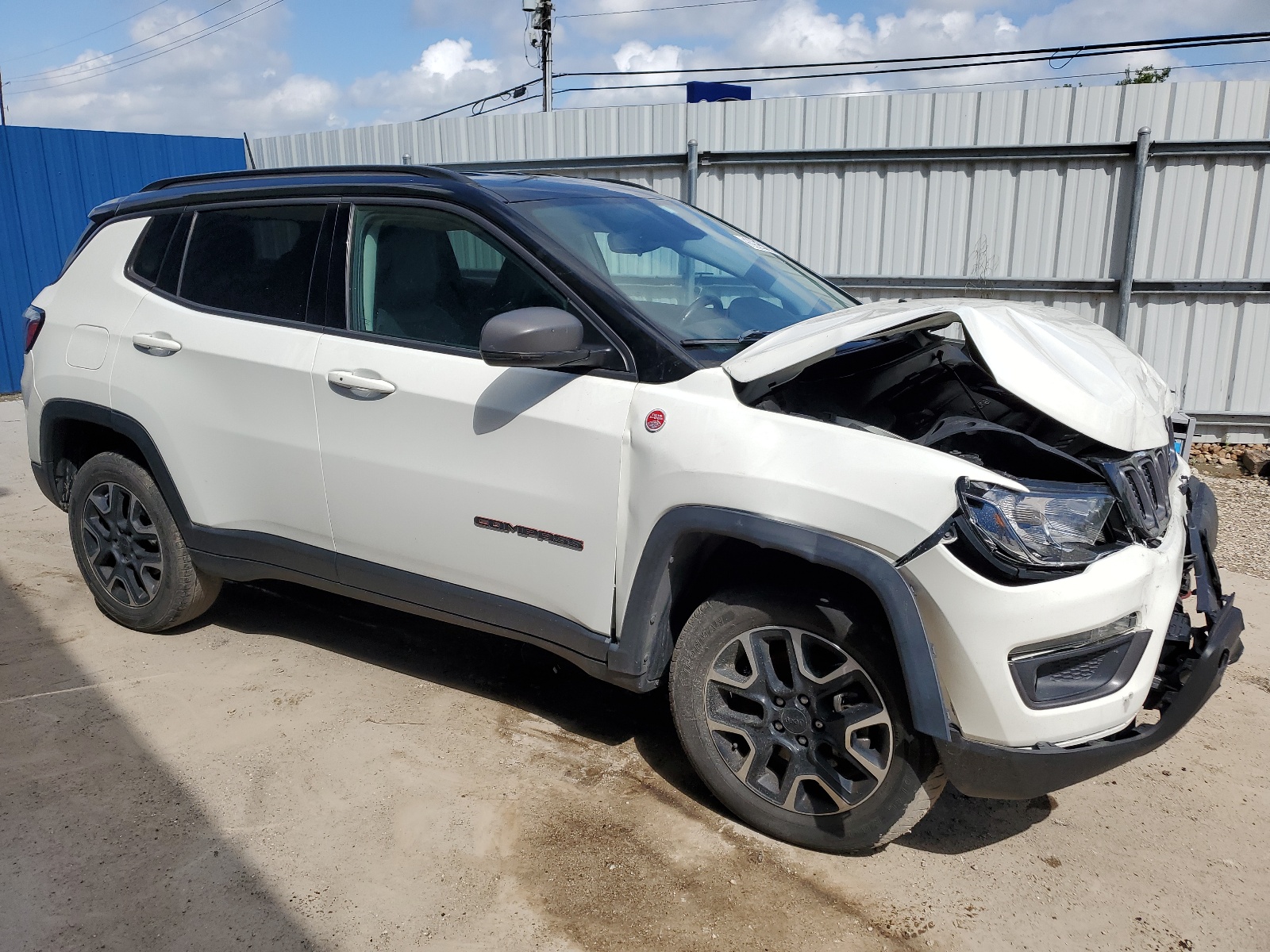 2020 Jeep Compass Trailhawk vin: 3C4NJDDBXLT111698