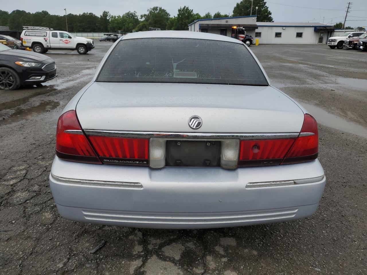 2002 Mercury Grand Marquis Ls VIN: 2MEFM75W72X655652 Lot: 70594554