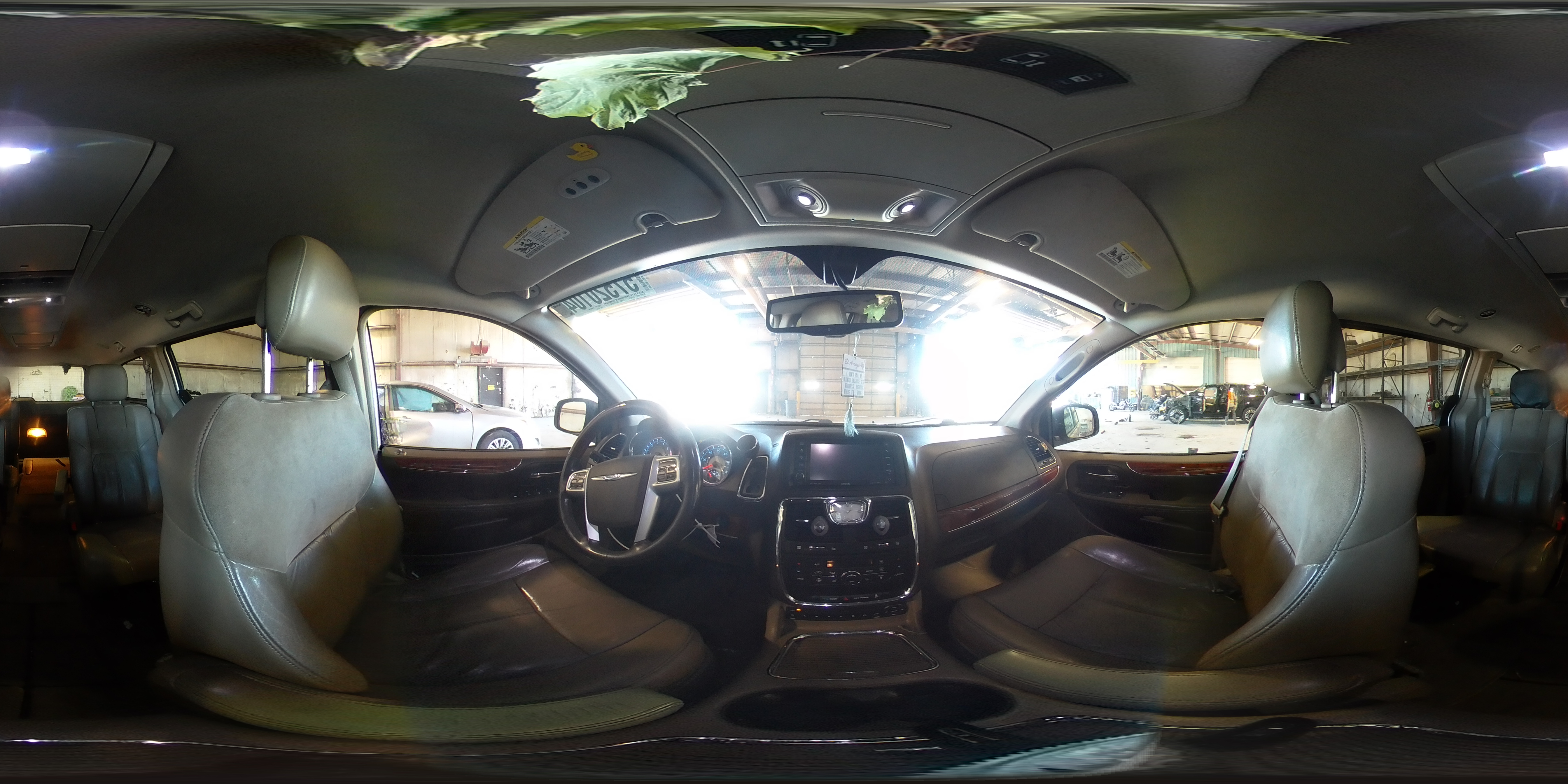 2013 Chrysler Town & Country Limited VIN: 2C4RC1GG8DR532003 Lot: 57520104