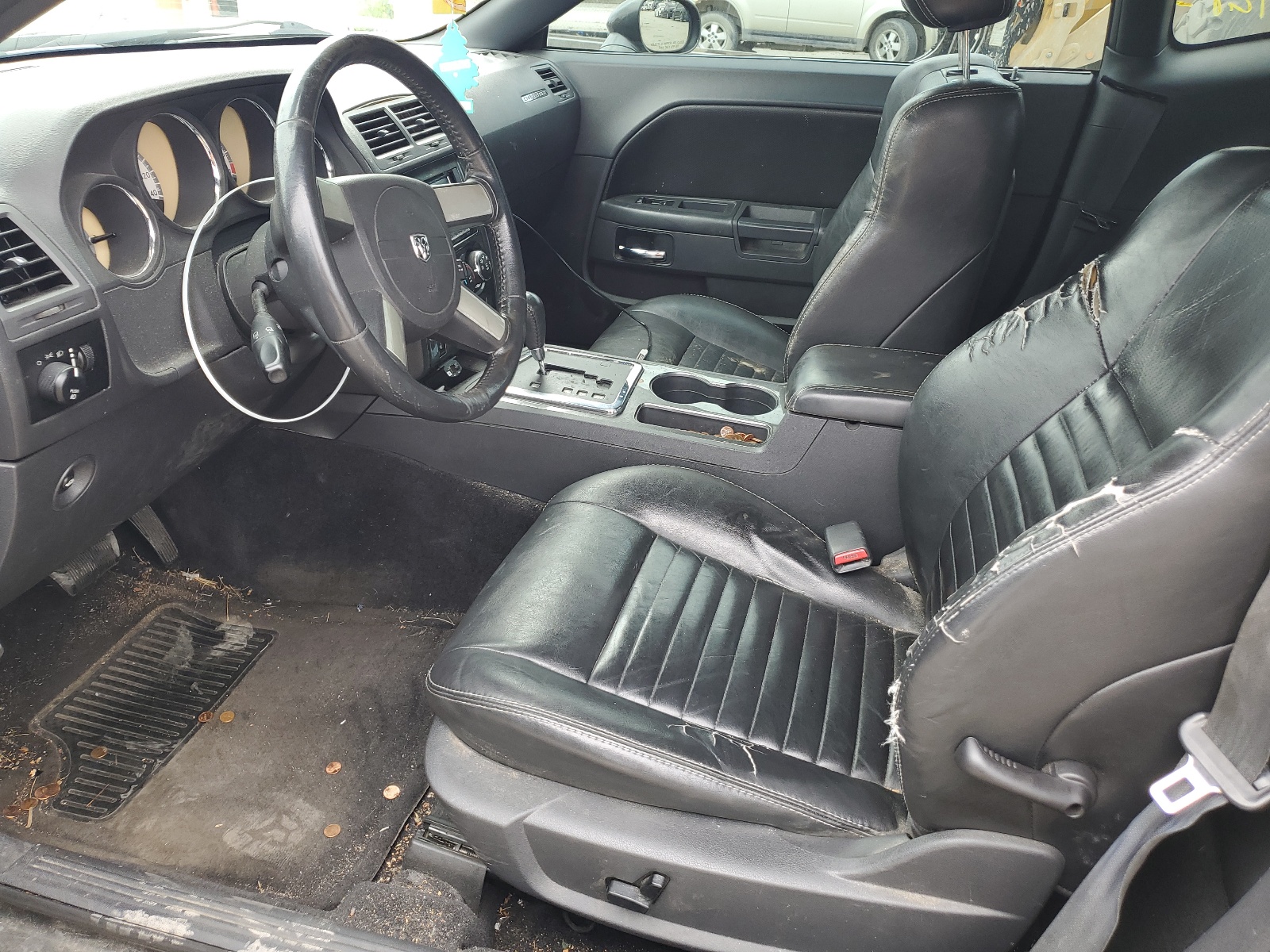 2B3CJ4DV2AH149113 2010 Dodge Challenger Se