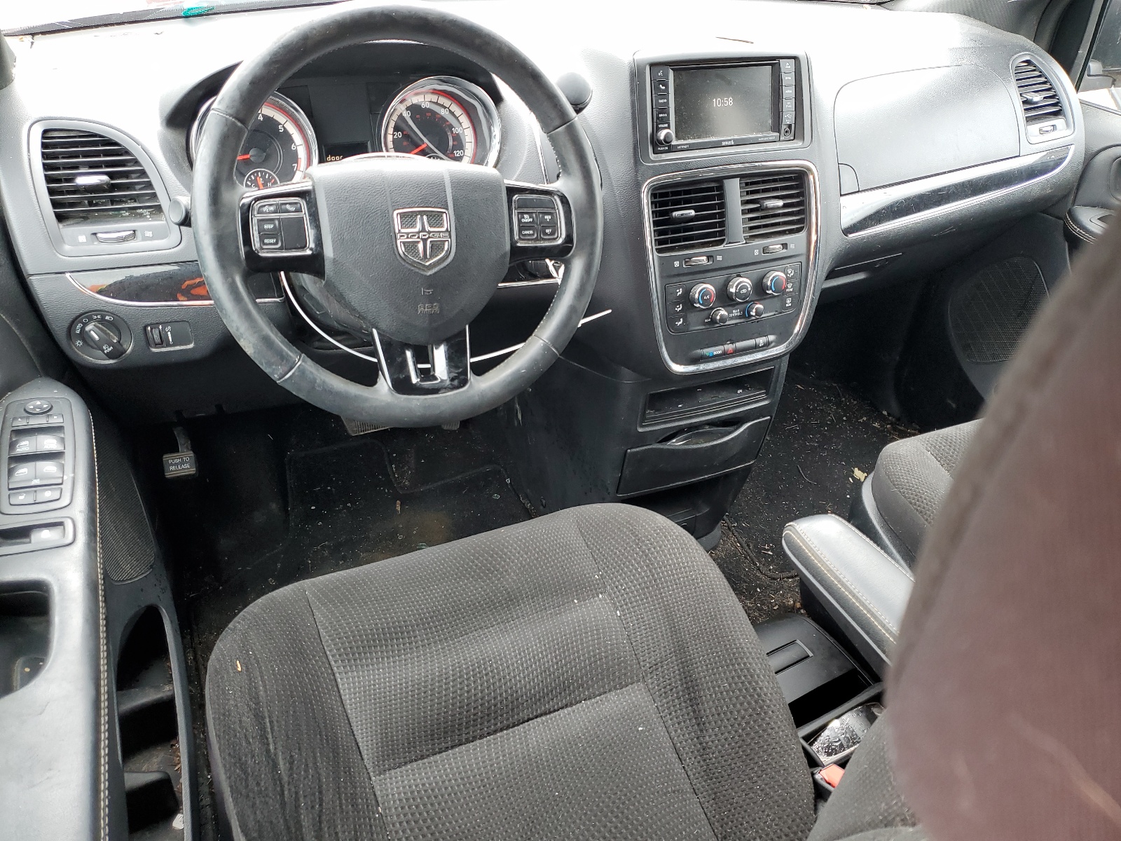 2C4RDGBG3JR151856 2018 Dodge Grand Caravan Se