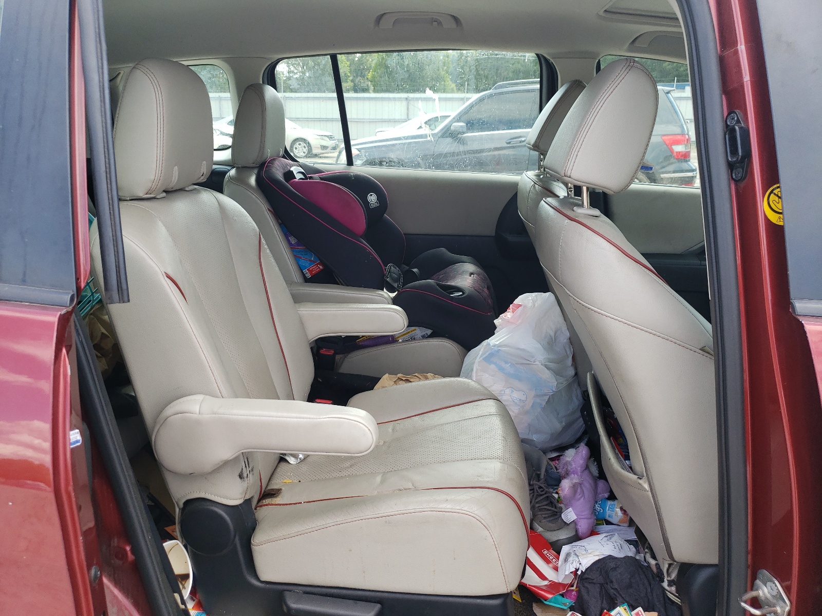 JM1CW2DLXC0120548 2012 Mazda 5