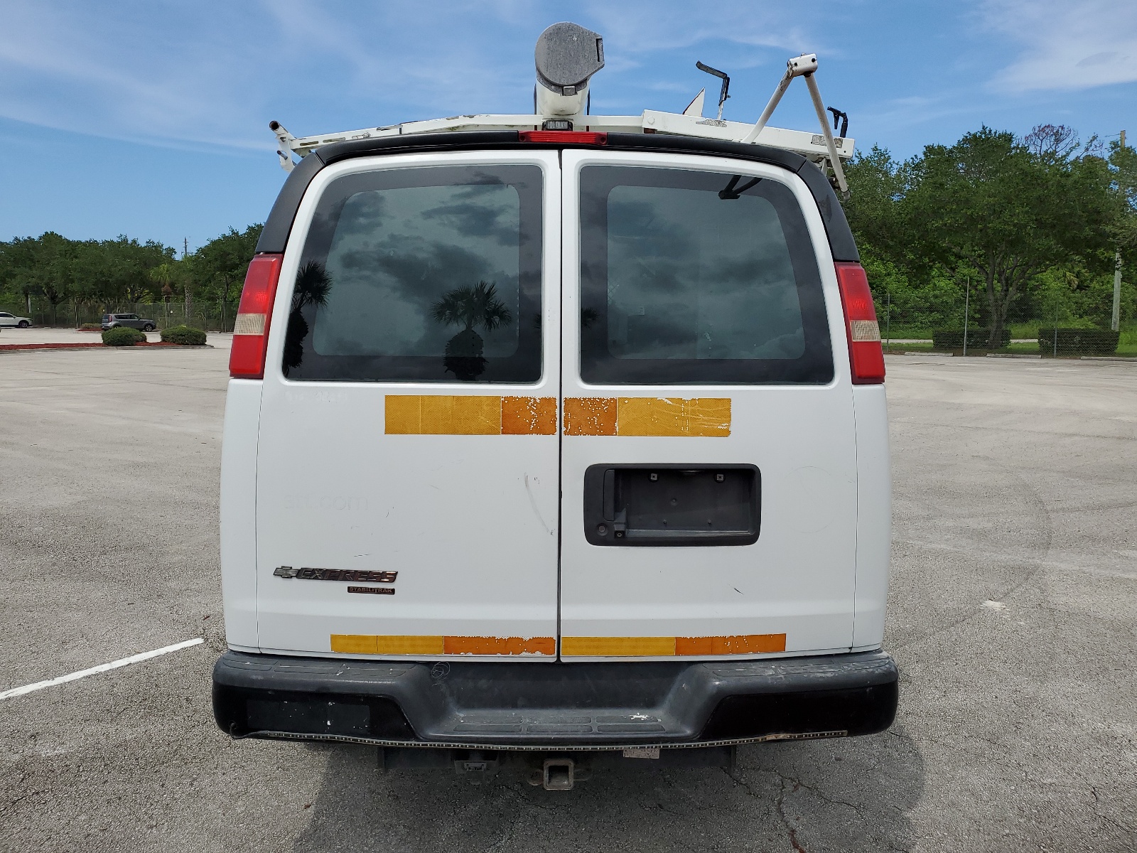 1GCWGFCA4D1903913 2013 Chevrolet Express G2500