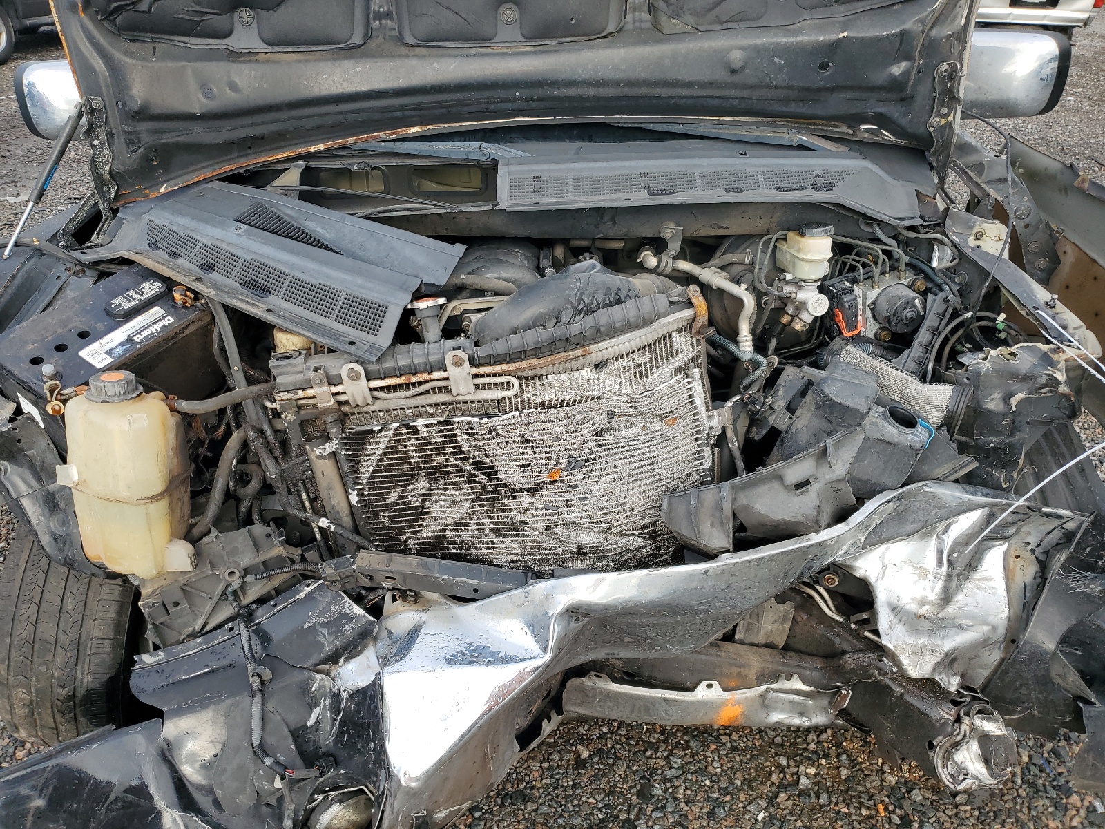 5N1AA08B34N743229 2004 Nissan Armada Se