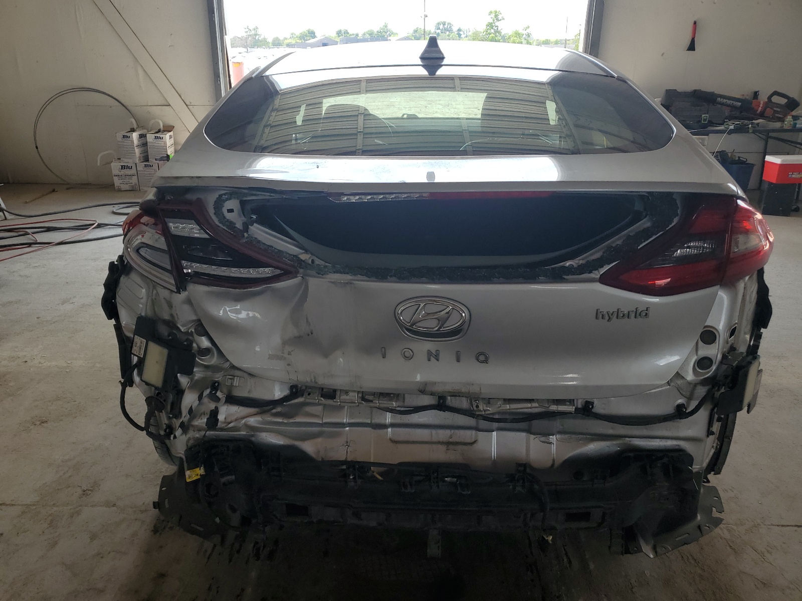 KMHC85LC8HU046801 2017 Hyundai Ioniq Limited