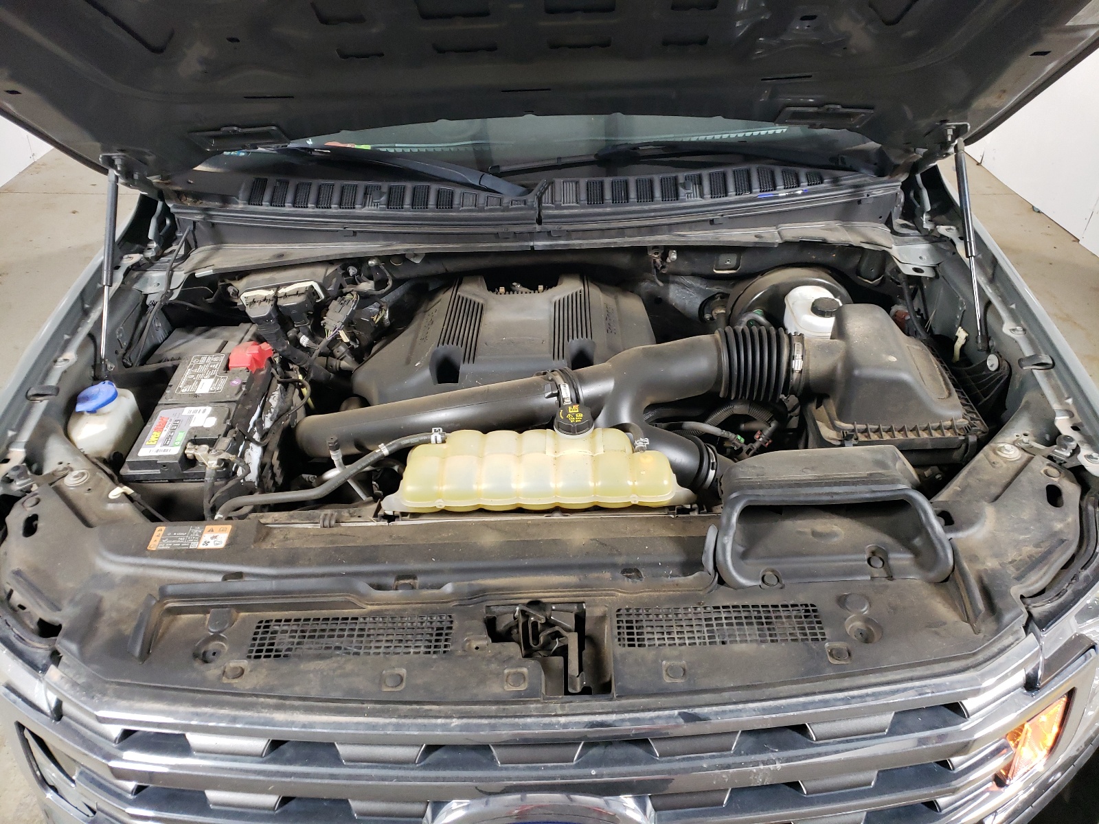 1FMJU1HT9KEA52340 2019 Ford Expedition Xlt