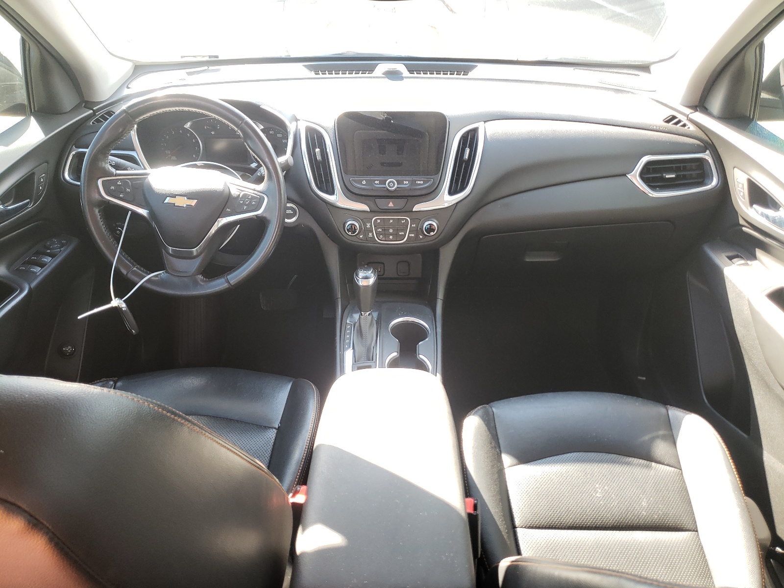 2GNAXJEVXJ6303264 2018 Chevrolet Equinox Lt