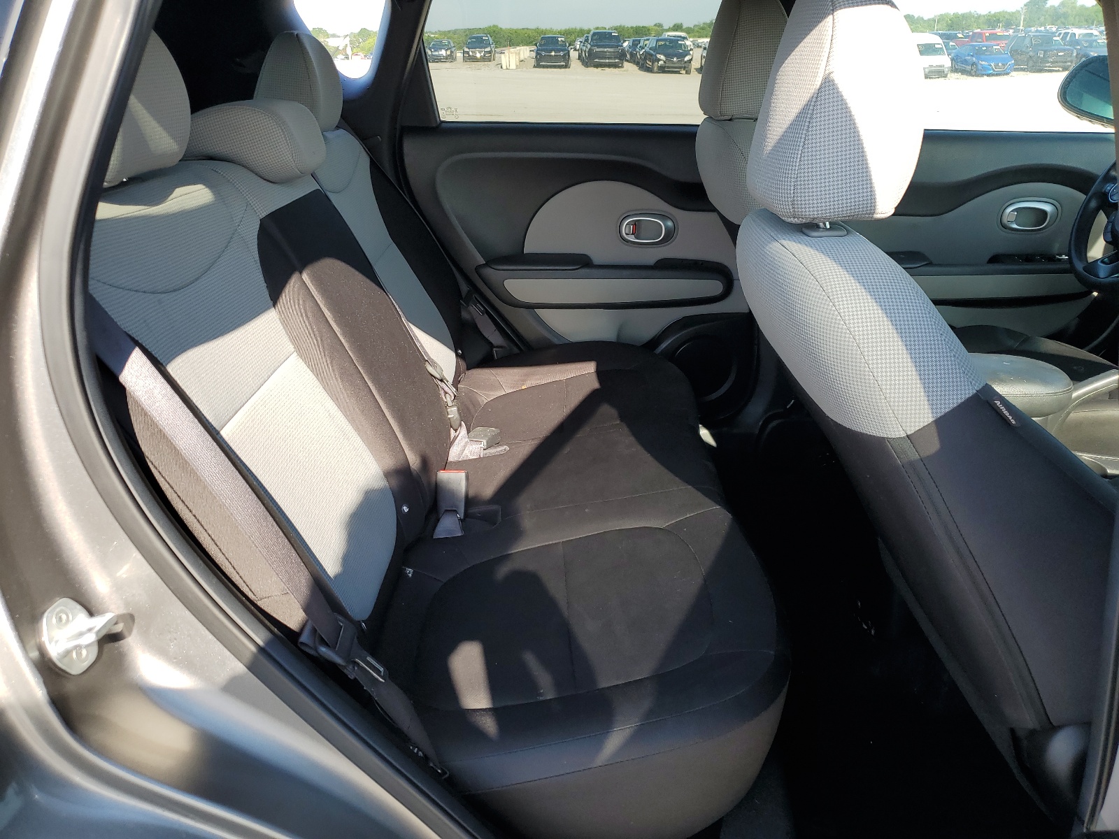 KNDJN2A26F7188038 2015 Kia Soul