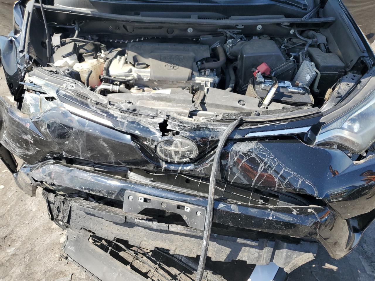 2017 Toyota Rav4 Xle VIN: 2T3RFREV5HW681729 Lot: 67293454