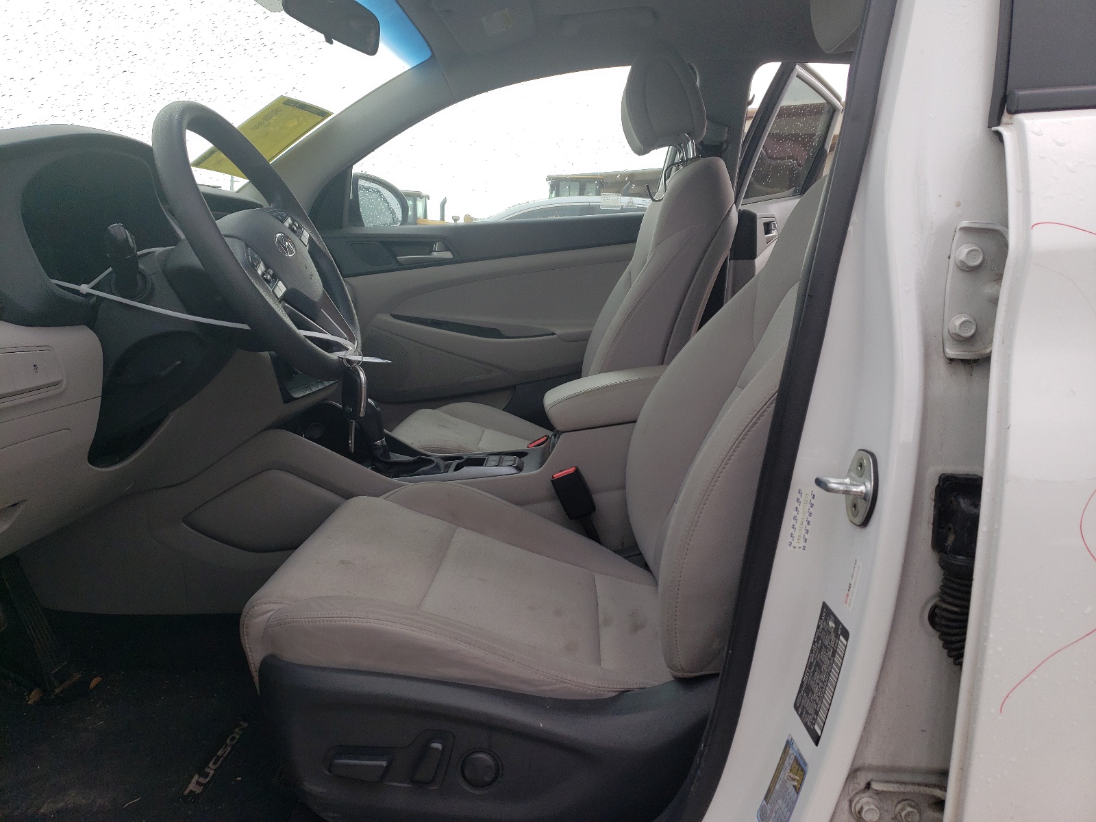 KM8J3CA44JU773235 2018 Hyundai Tucson Sel