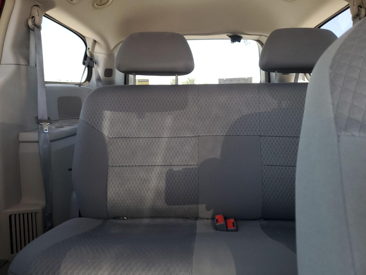 2008 Chrysler Town & Country Lx VIN: 2A8HR44H98R748353 Lot: 57915144