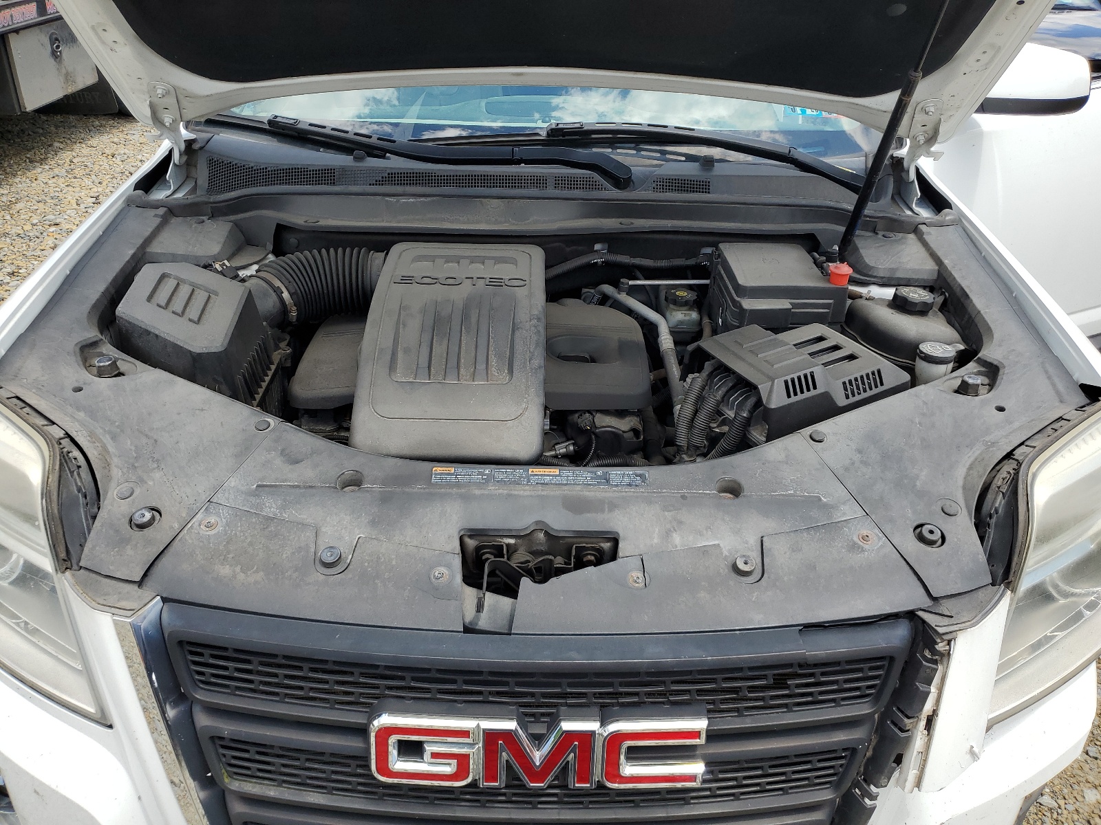 2CTFLVEC8B6225153 2011 GMC Terrain Slt