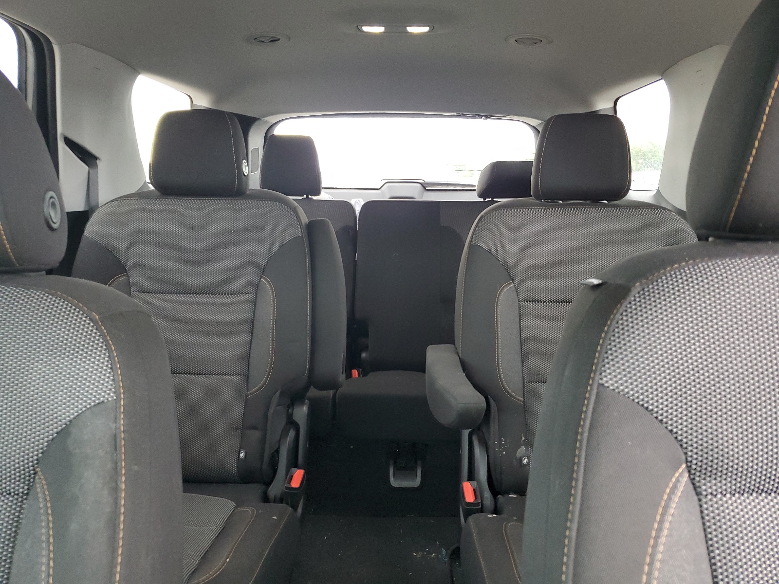 1GNERGKW9JJ206121 2018 Chevrolet Traverse Lt