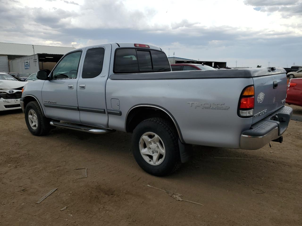 2000 Toyota Tundra - Image 2