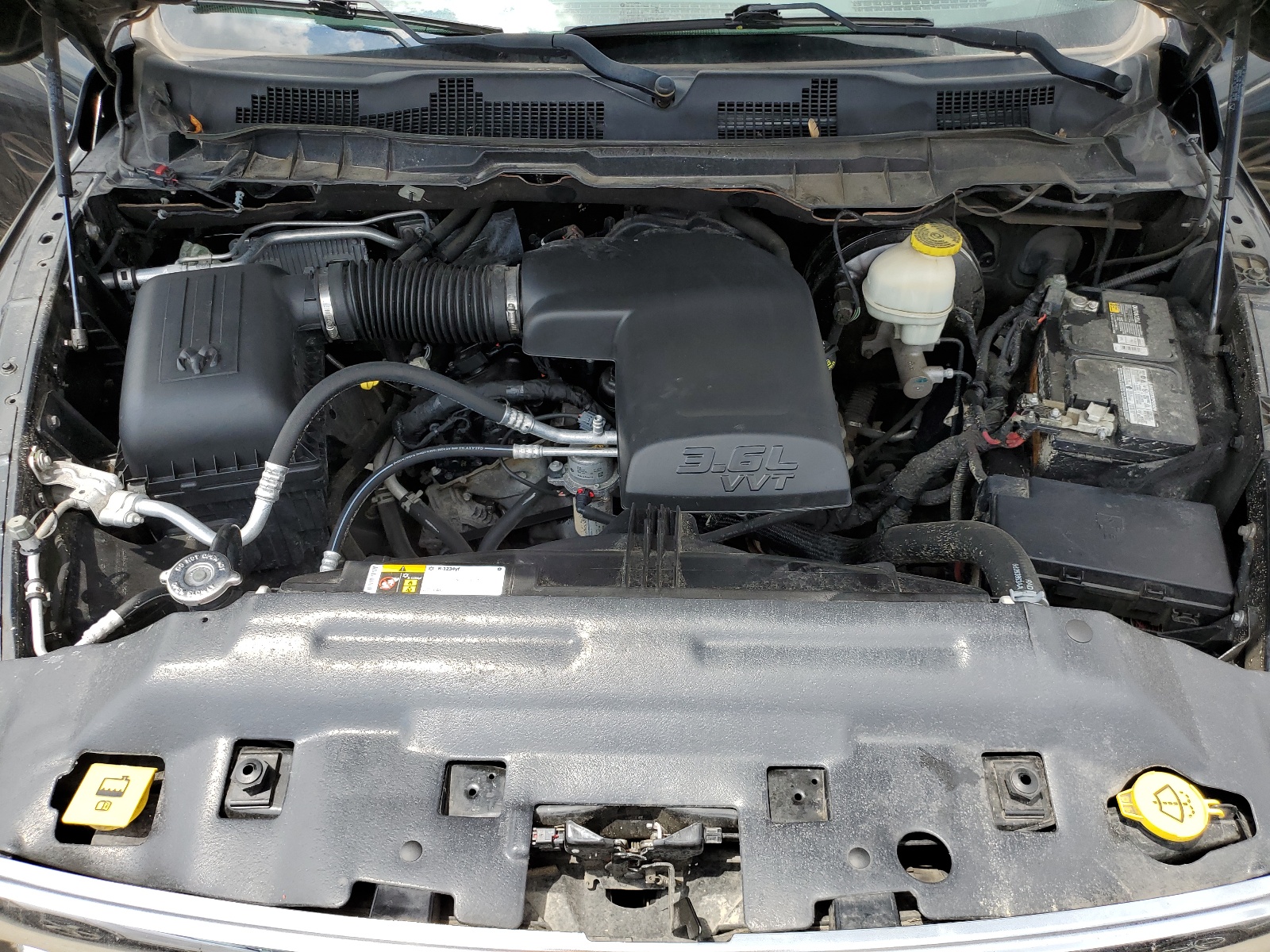 1C6RR7LG9HS727434 2017 Ram 1500 Slt