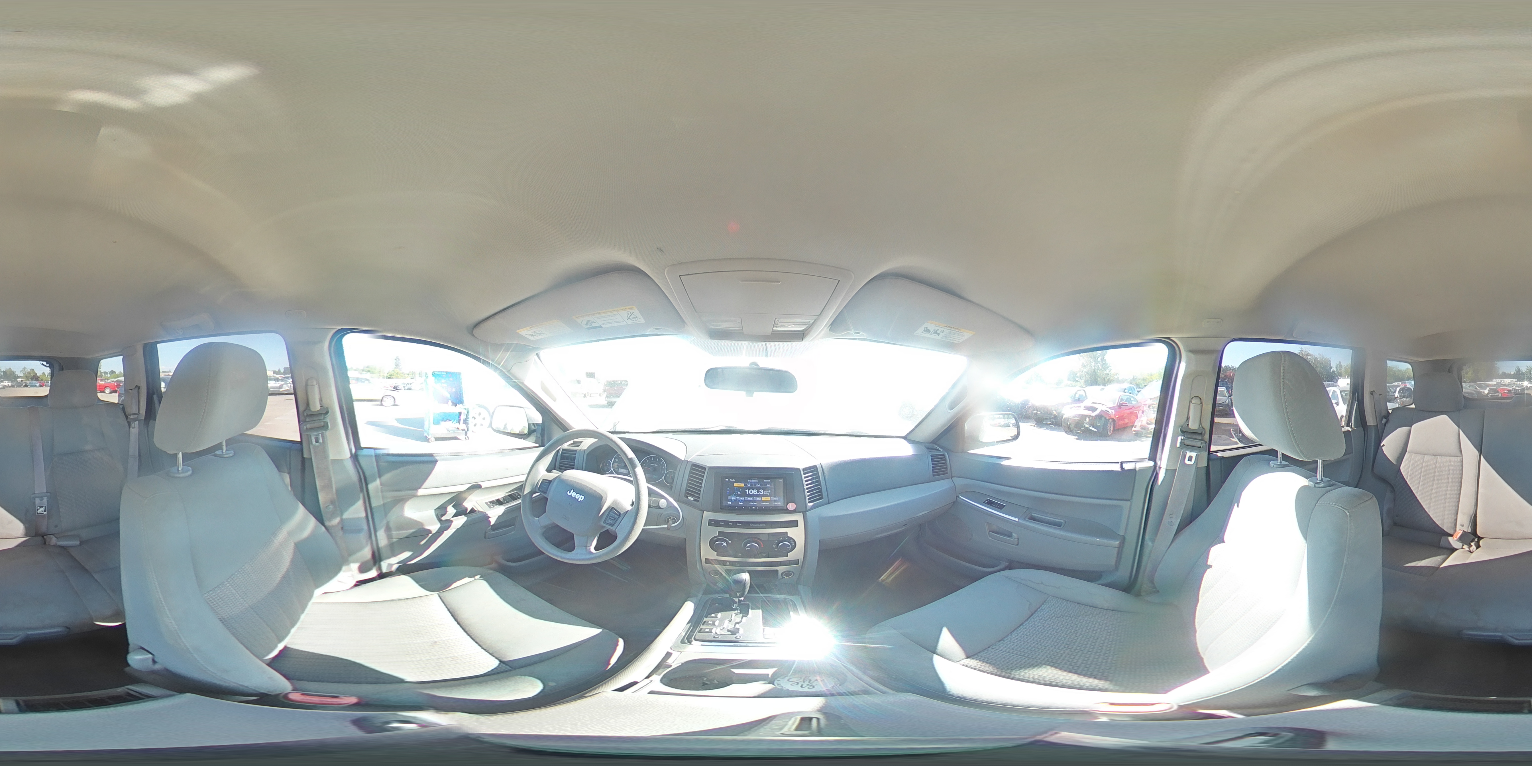 2007 Jeep Grand Cherokee - Image 13