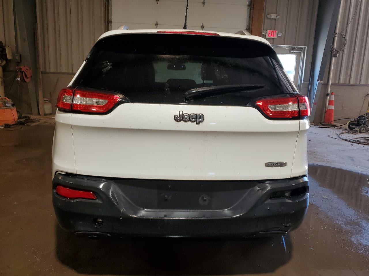 2014 Jeep Cherokee Latitude VIN: 1C4PJLCB3EW154877 Lot: 60826824