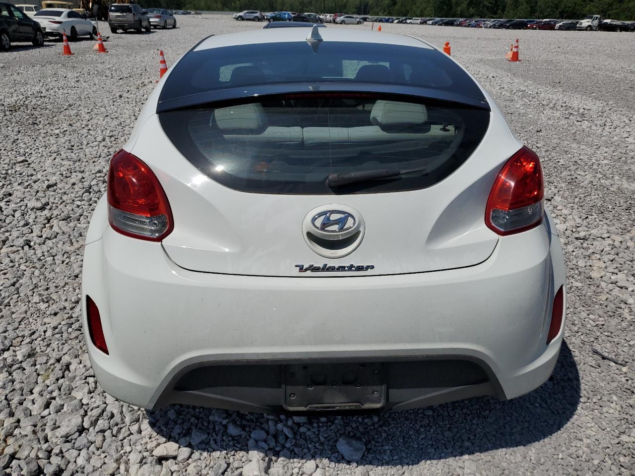 2013 Hyundai Veloster VIN: KMHTC6AD8DU132894 Lot: 58910604