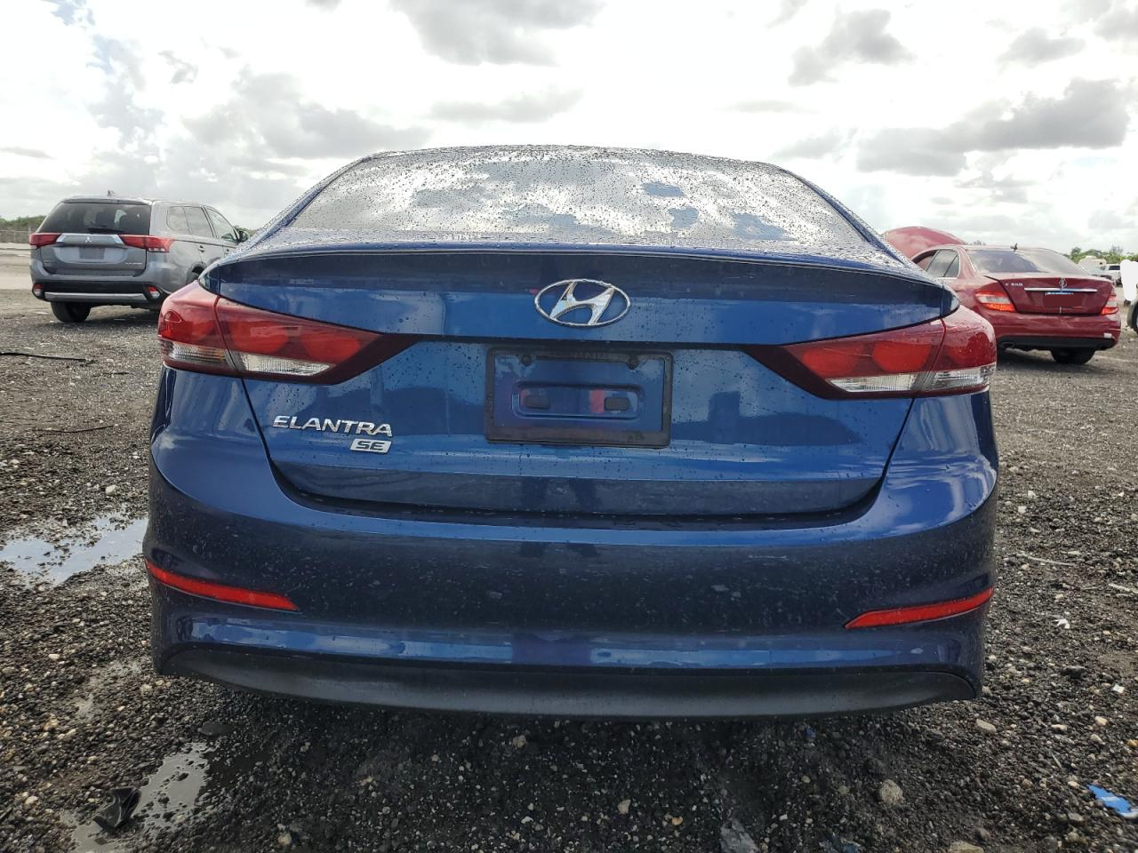 2018 Hyundai Elantra Se vin: 5NPD74LF6JH355330