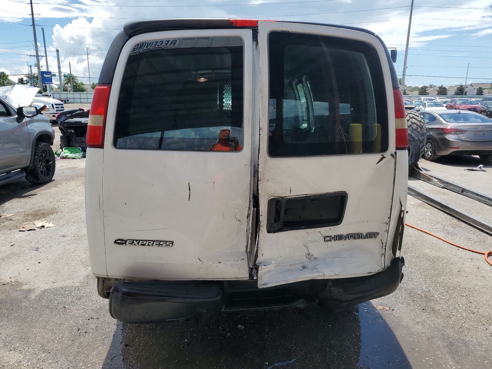 1GCGG29V361106367 2006 Chevrolet Express G2500