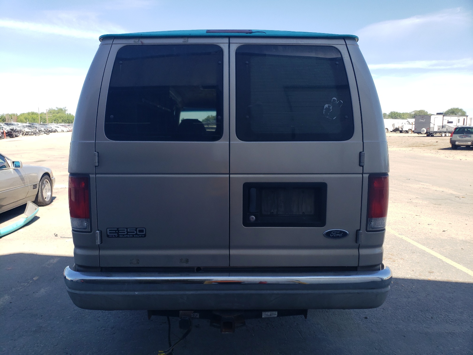 1FBSS31S71HB68147 2001 Ford Econoline E350 Super Duty Wagon