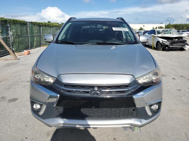  MITSUBISHI OUTLANDER 2018 Сріблястий